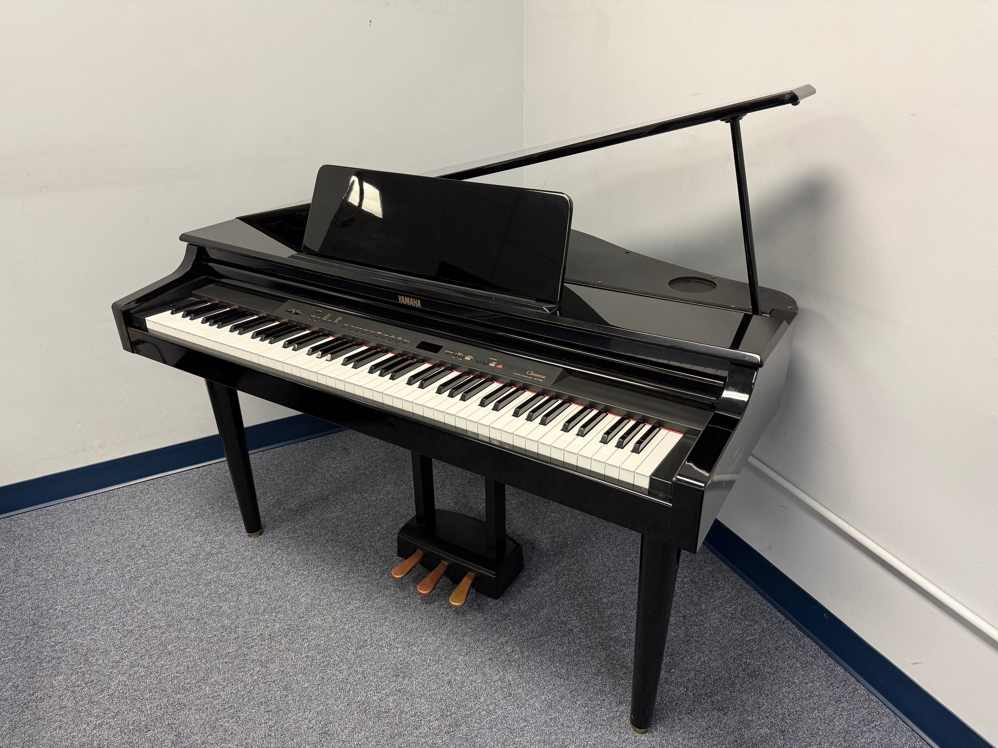 YAMAHA Clavinova CLP-555 電子ピアノ Yamaha CLP-555 Used Clavinova Digital Piano – Rockaway Music